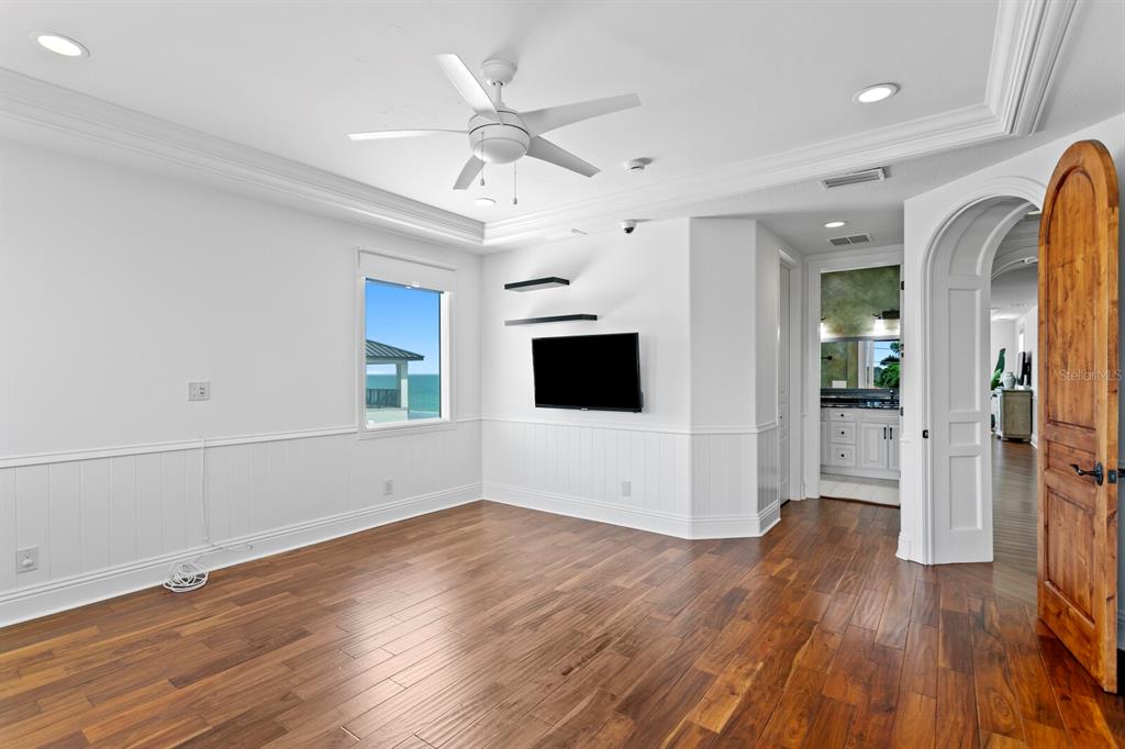 15912 Gulf Boulevard Redington Beach, FL 33708 - Photo 30 of 54