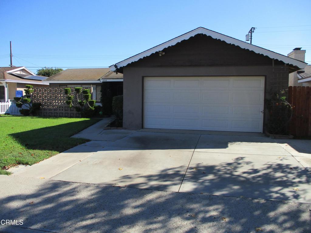 a front view of house with yard