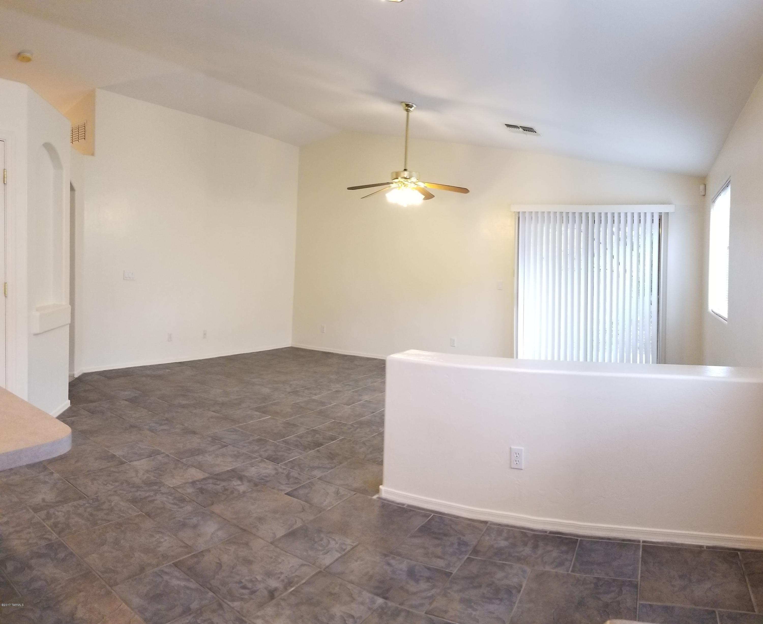 8469 South Burien Road Tucson, AZ 85747 - Photo 8 of 19