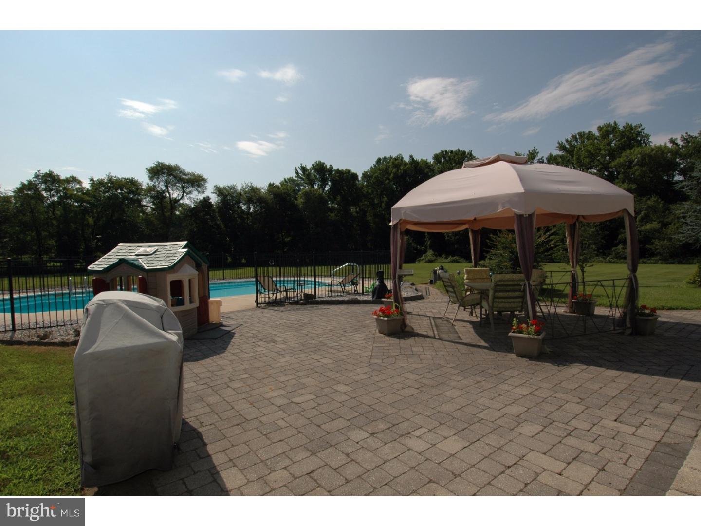486 Island Road Columbus, NJ 08022 - Photo 21 of 25 Patio