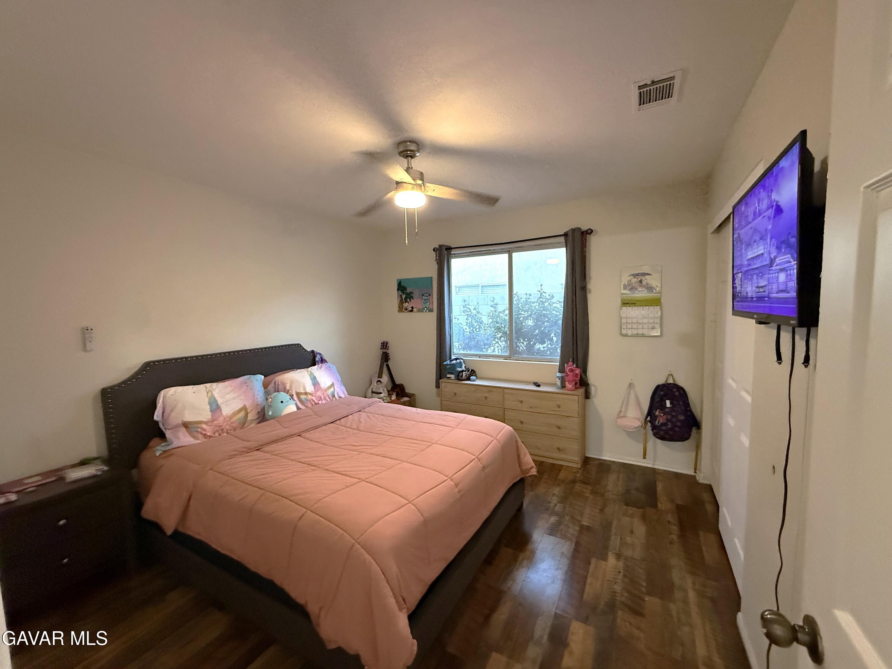 1705 Lightcap Street Lancaster, CA 93535 - Photo 13 of 21 Bedroom 2