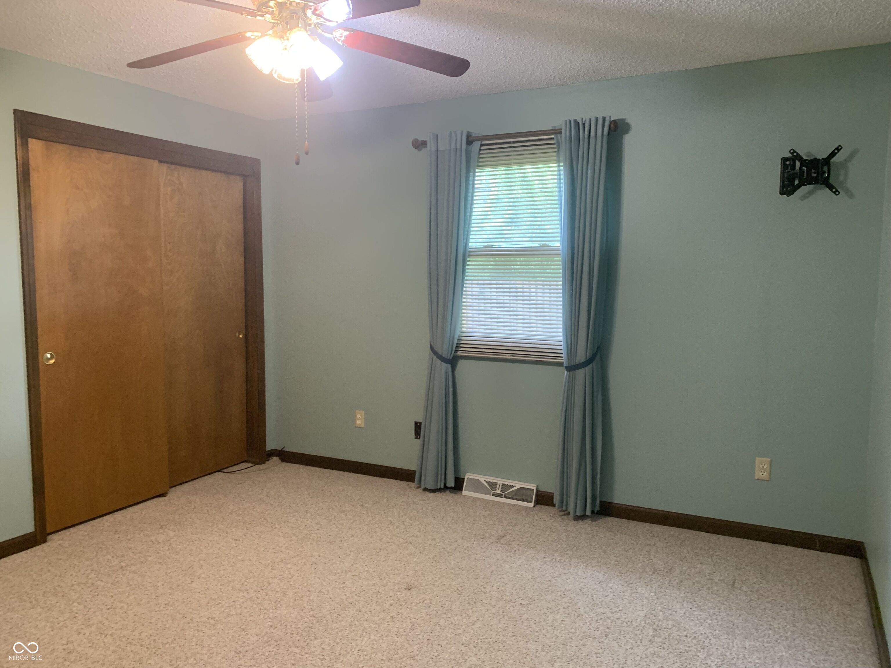 3311 Taylor Road Columbus, IN 47203 - Photo 23 of 35 Gallery Image 23