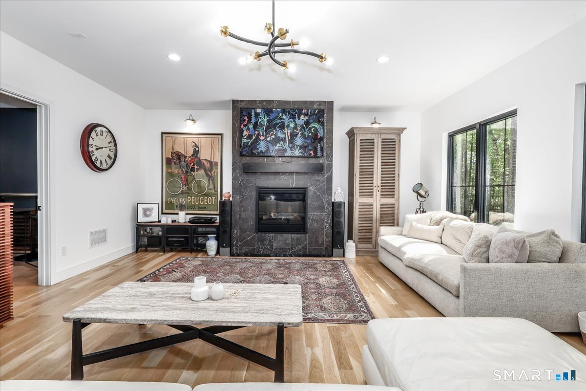 38 Hickory Lane Ridgefield, CT 06877 - Photo 15 of 37