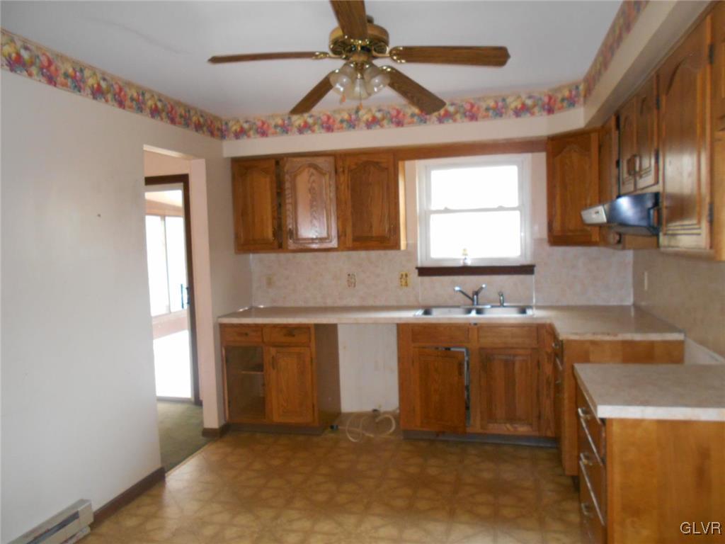 1658 Church Road Allentown, PA 18103 - Photo 4 of 17 Gallery Image 4