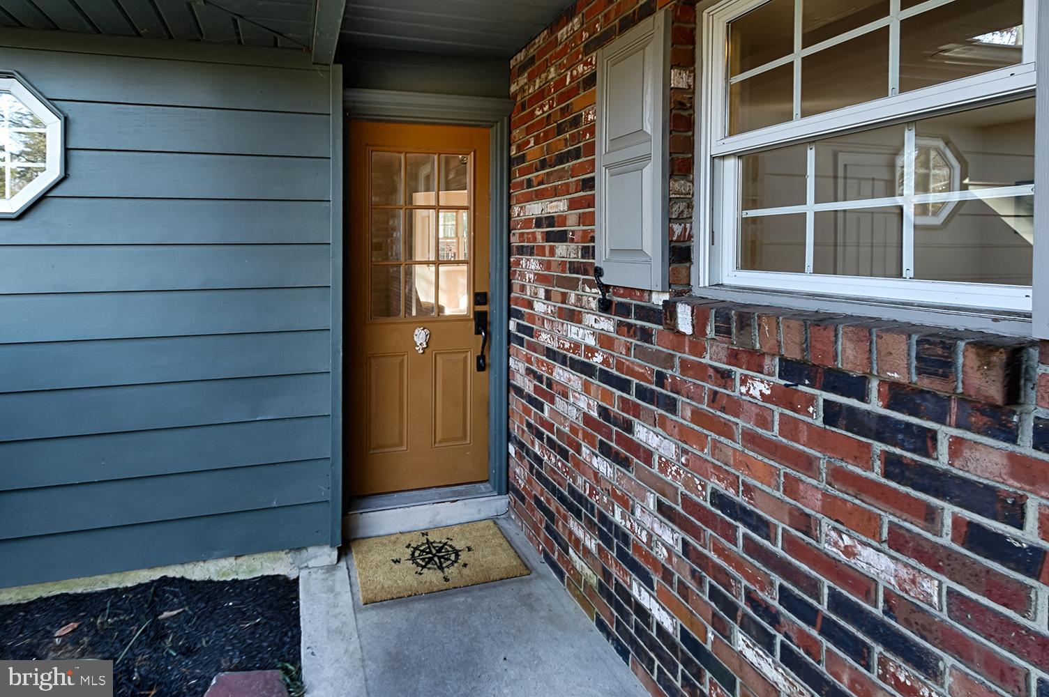 194 Tabernacle Road Medford Lakes, NJ 08055 - Photo 4 of 29 Front porch entry