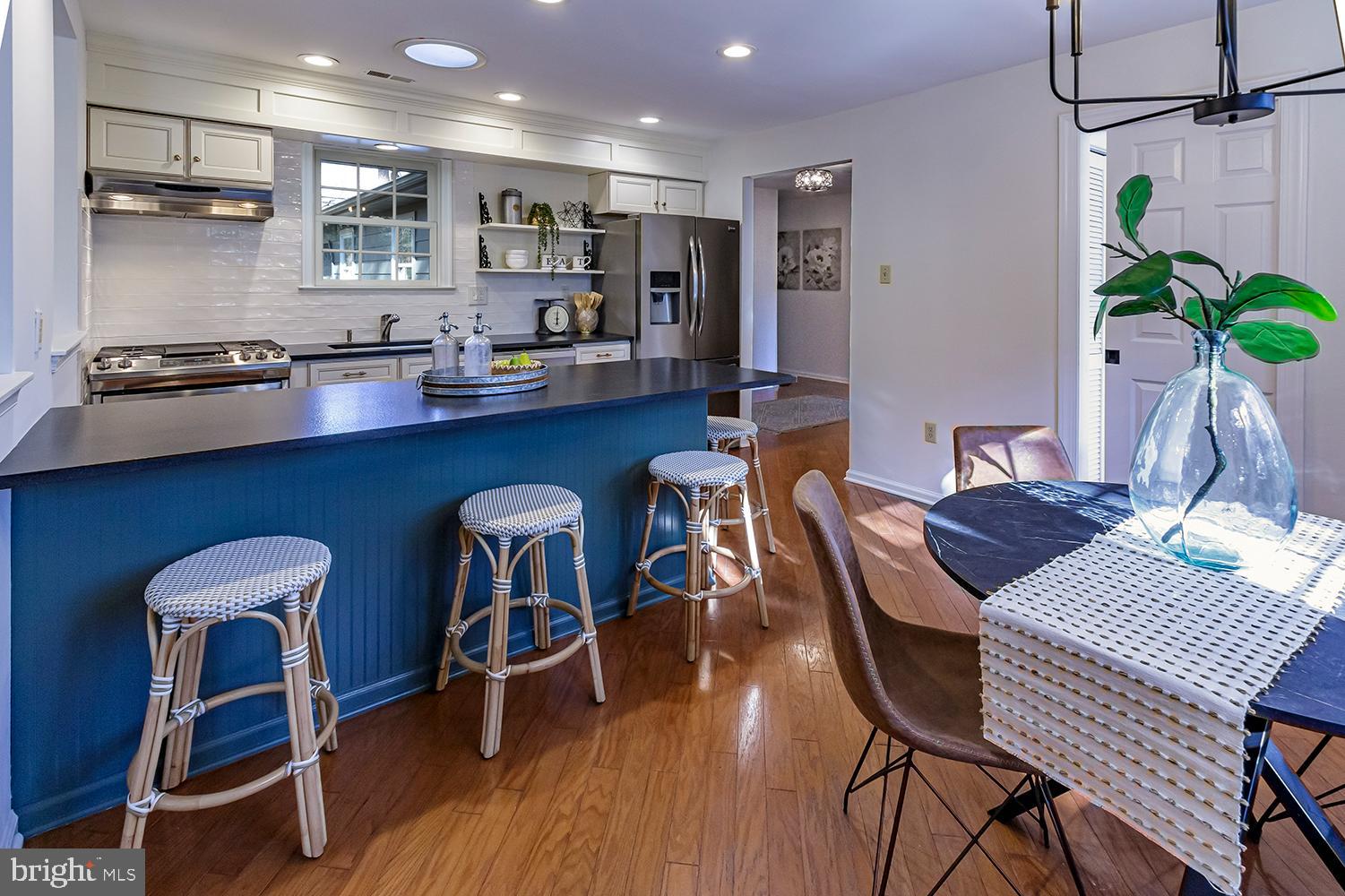 194 Tabernacle Road Medford Lakes, NJ 08055 - Photo 10 of 29 Light and bright with hardwood flooring