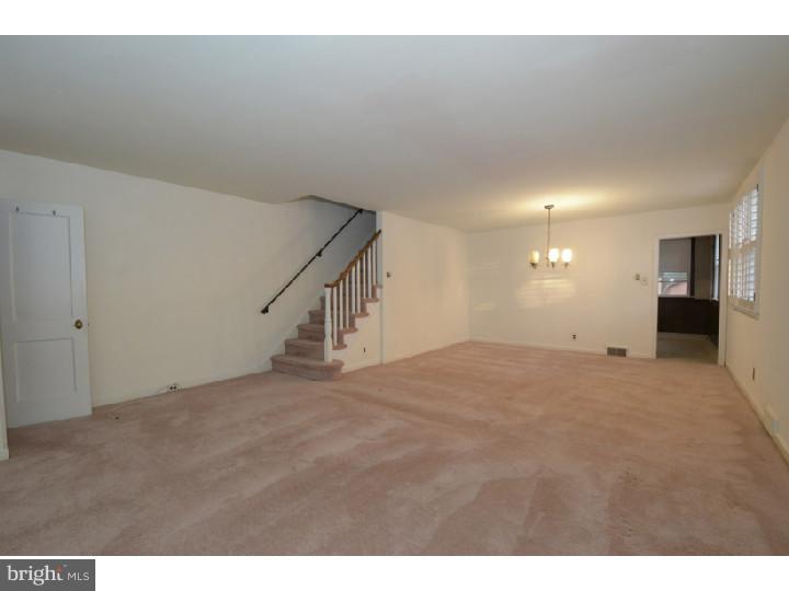 229 Fitzwilliams Road Bryn Mawr, PA 19010 - Photo 2 of 16 Living Room