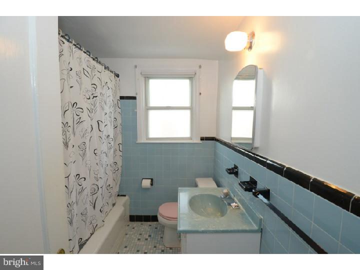 229 Fitzwilliams Road Bryn Mawr, PA 19010 - Photo 9 of 16 Bathroom