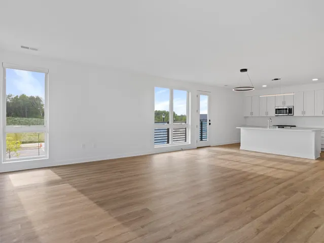 $464,900 | 4163 East Hemlock Drive, Unit 201, Oak Creek, WI 53154