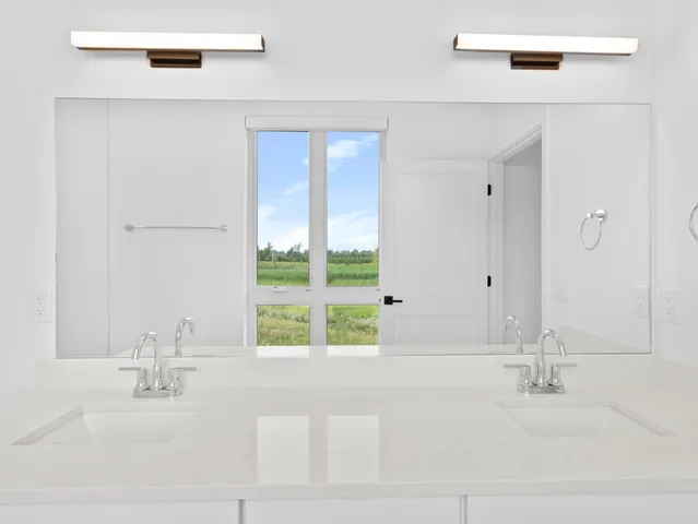 $464,900 | 4163 East Hemlock Drive, Unit 201, Oak Creek, WI 53154