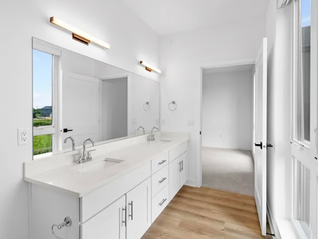 $464,900 | 4163 East Hemlock Drive, Unit 201, Oak Creek, WI 53154