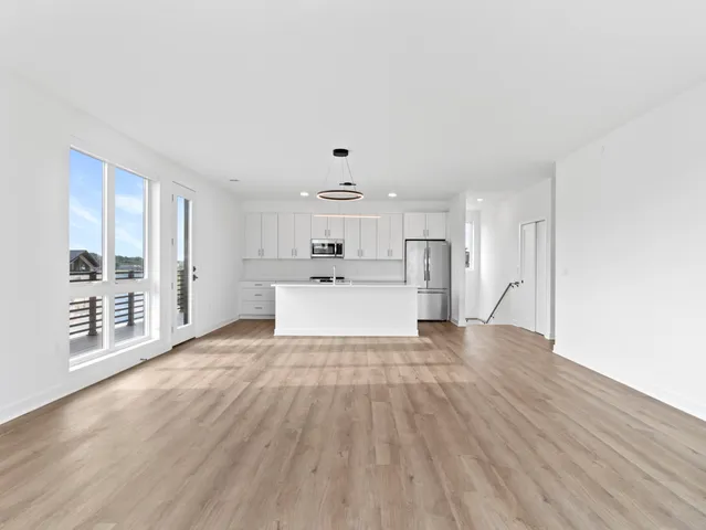 $464,900 | 4163 East Hemlock Drive, Unit 201, Oak Creek, WI 53154