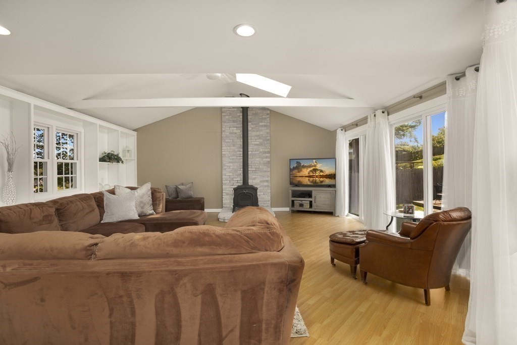 2 Hamilton Road Peabody, MA 01960 - Photo 12 of 40 Gallery Image 12