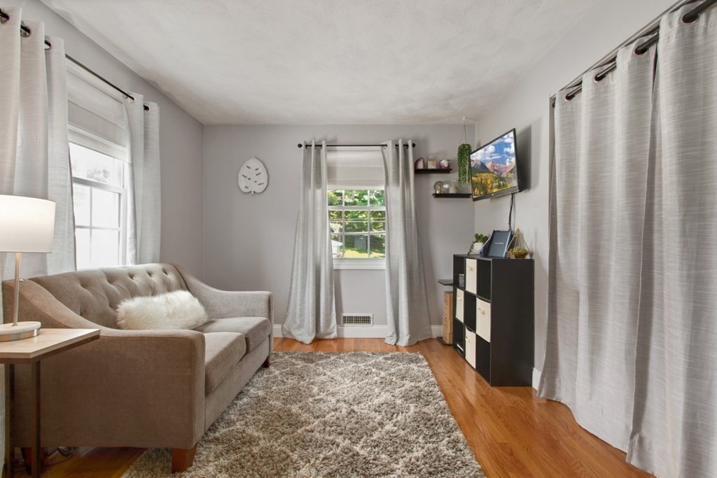 2 Hamilton Road Peabody, MA 01960 - Photo 17 of 40 Gallery Image 17