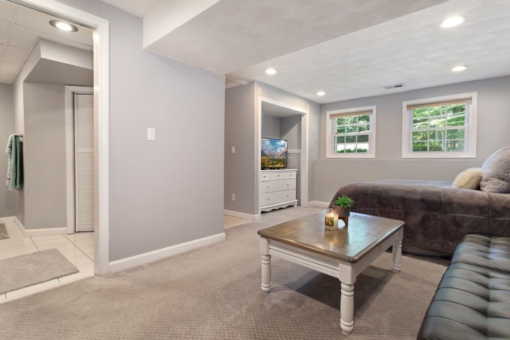 2 Hamilton Road Peabody, MA 01960 - Photo 26 of 40 Gallery Image 26