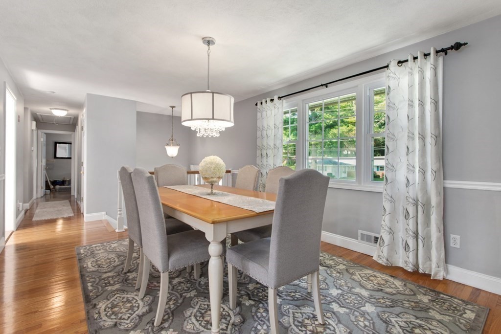2 Hamilton Road Peabody, MA 01960 - Photo 3 of 40 Gallery Image 3