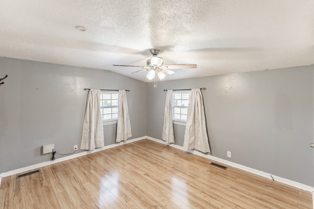 515 Horseshoe Bend Road Scottsboro, AL 35769 - Photo 14 of 37