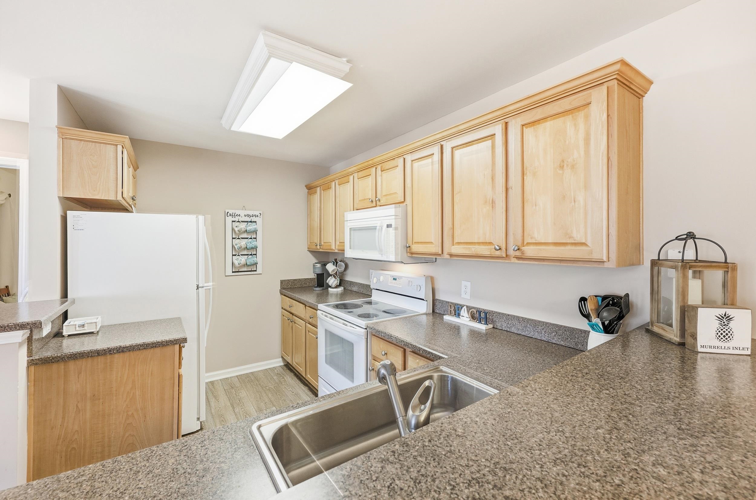 10 Loganberry Court, Unit H Murrells Inlet, SC 29576 - Photo 8 of 34 Gallery Image 8