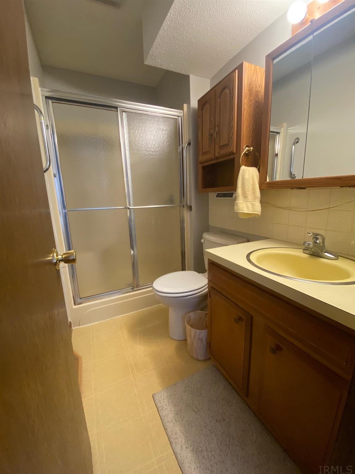 7312 Marx Road Evansville, IN 47720 - Photo 8 of 25 Gallery Image 8