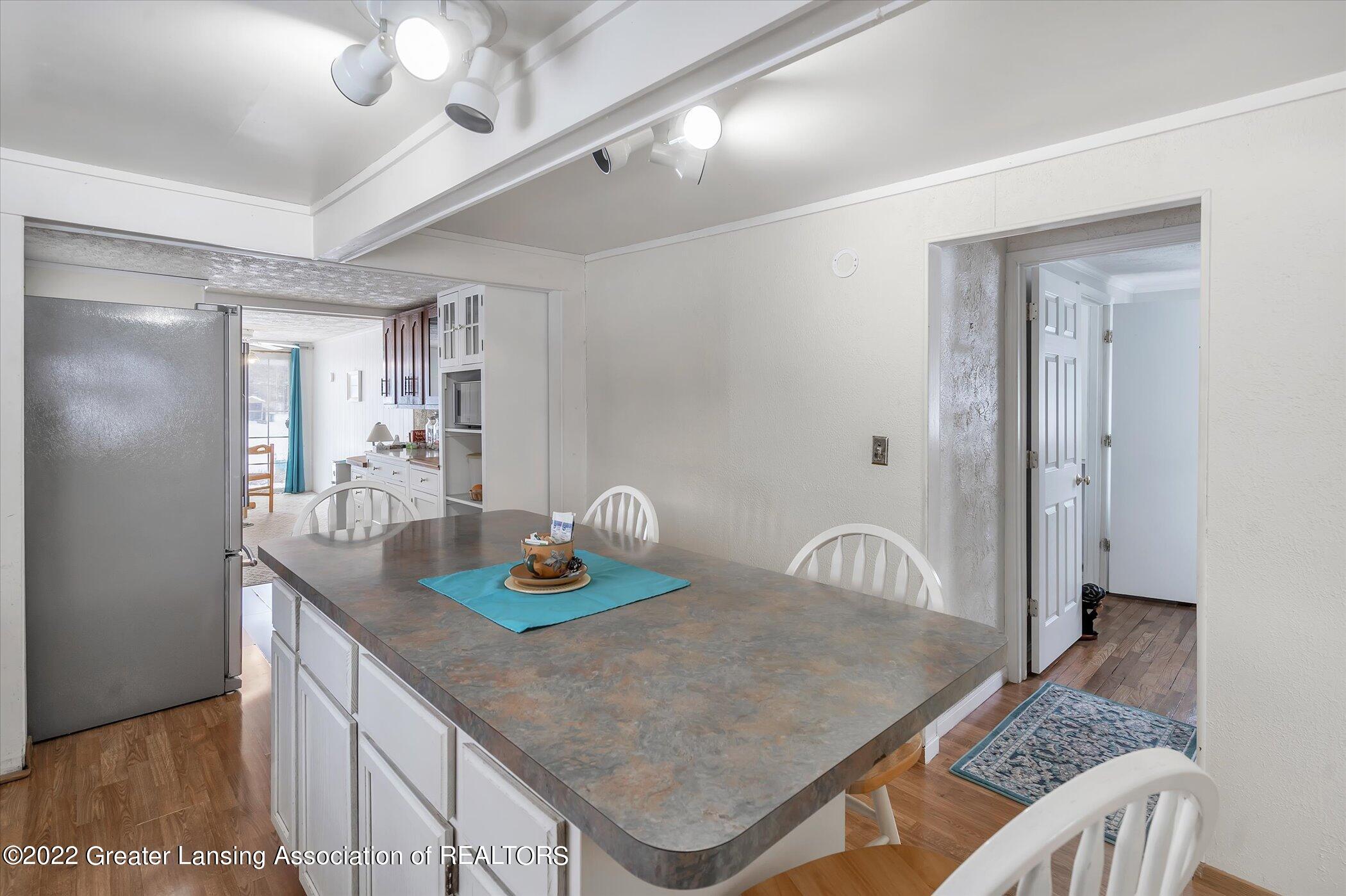 1495 West State Road Lansing, MI 48906 - Photo 15 of 33 15-1495-W-State-Rd-WindowStill-Real-Esta