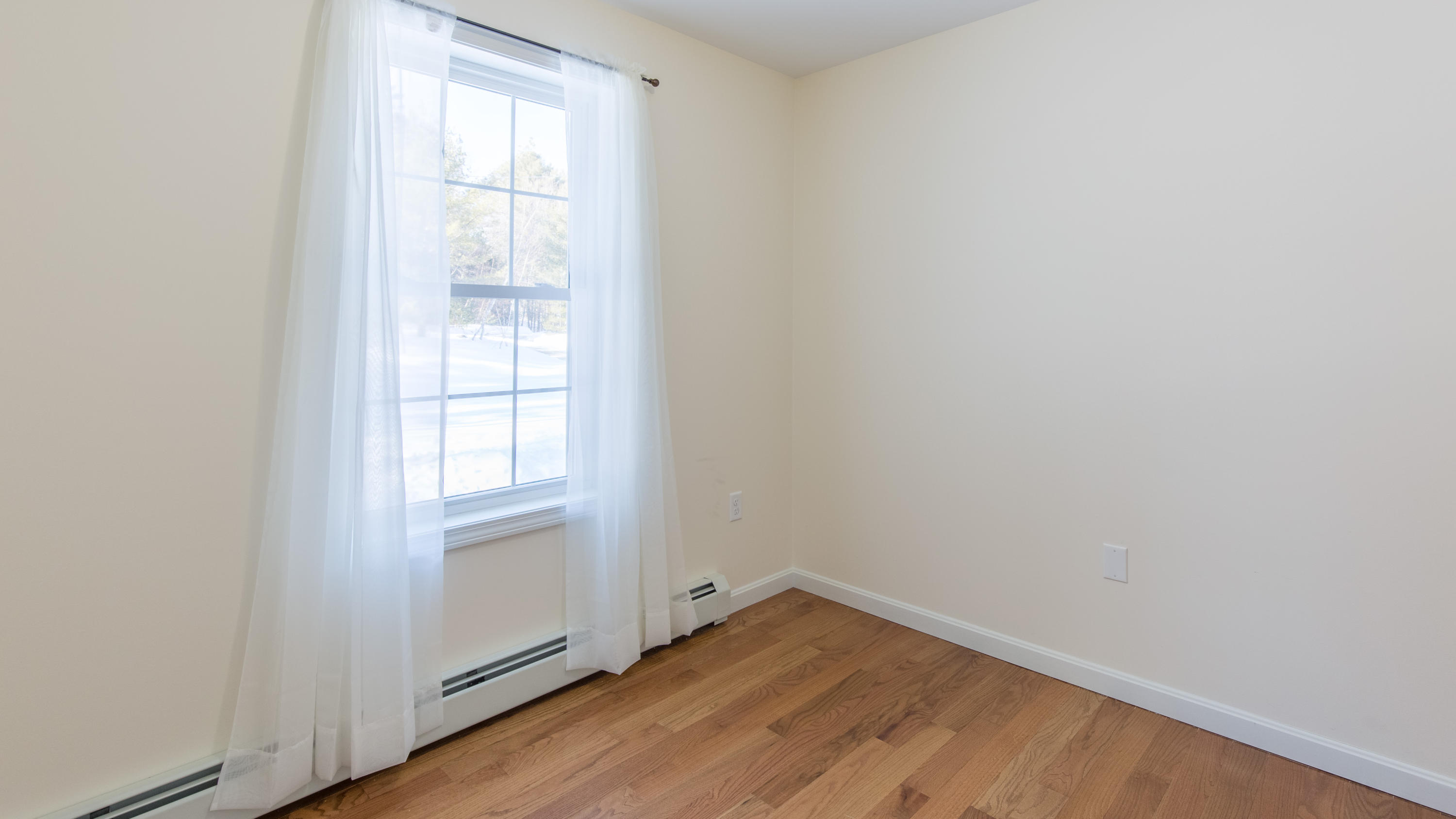 87 Pipeline Road Windham, ME 04062 - Photo 32 of 42 87 Pipeline Raymond - Interior-29