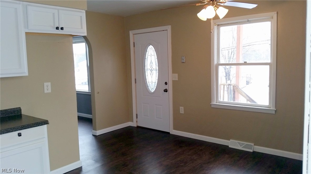 111 Woodcrest Road Follansbee, WV 26037 - Photo 4 of 13 Gallery Image 4