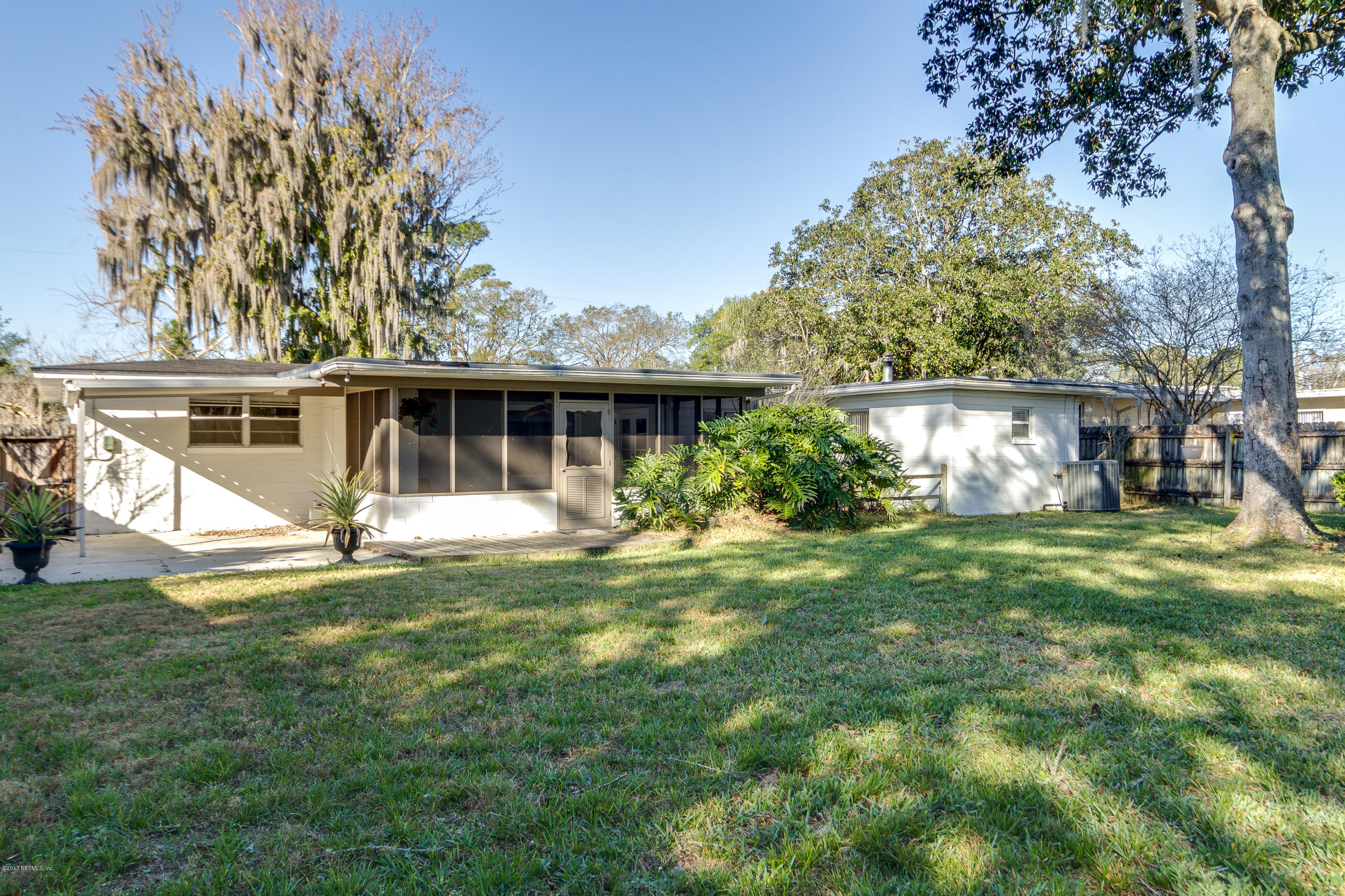 1063 Gunka Road Jacksonville, FL 32216 - Photo 31 of 39 20170201 1063 Gunka Rd031LARGE