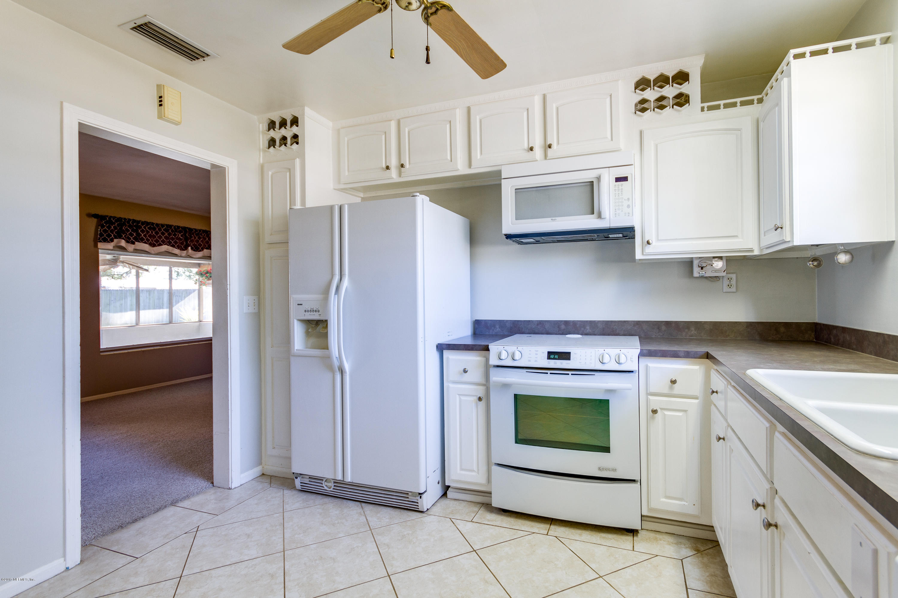 1063 Gunka Road Jacksonville, FL 32216 - Photo 10 of 39 20170201 1063 Gunka Rd010LARGE