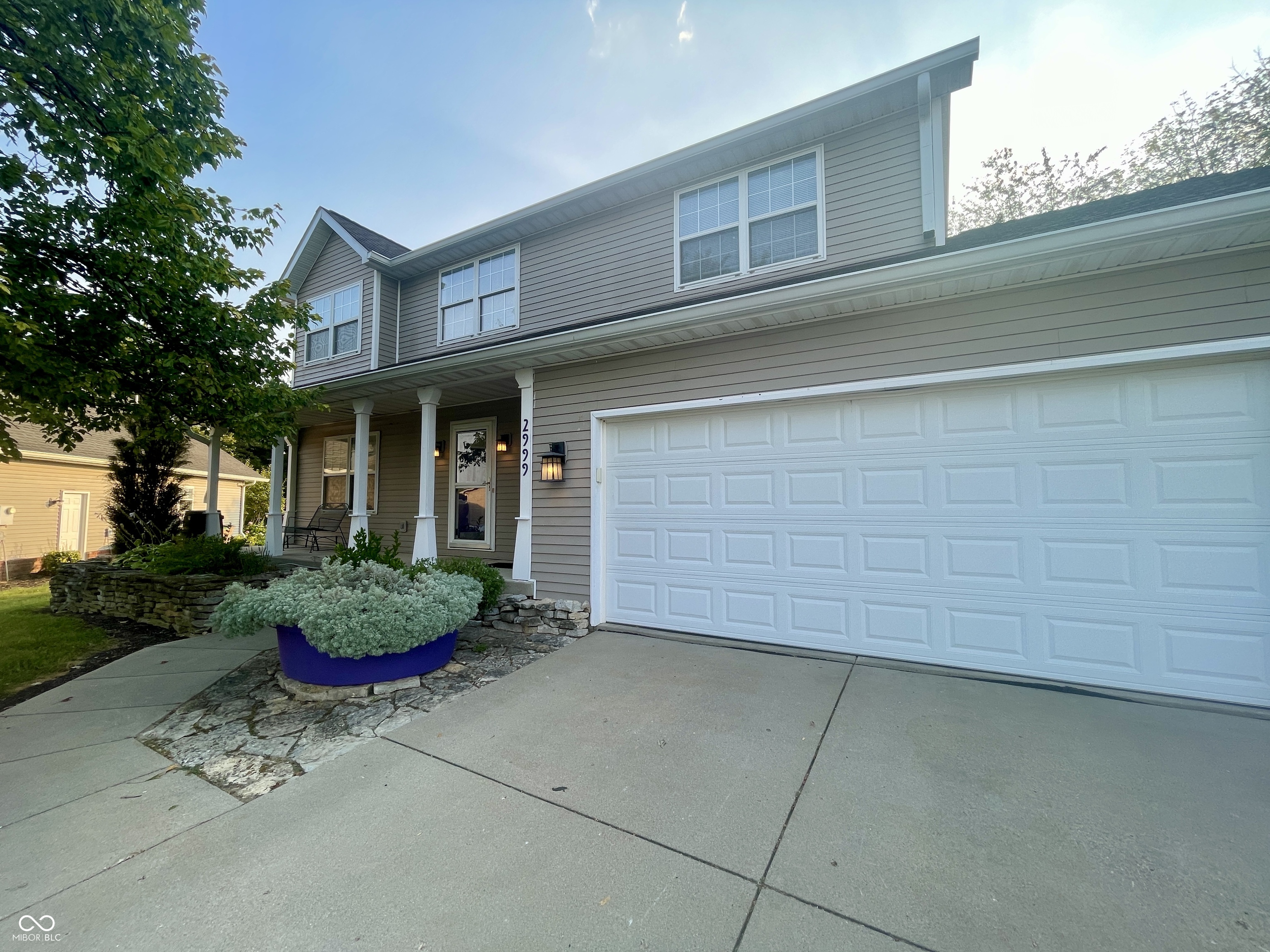 2999 Prairie Stream Way Columbus, IN 47203 - Photo 2 of 47 Gallery Image 2