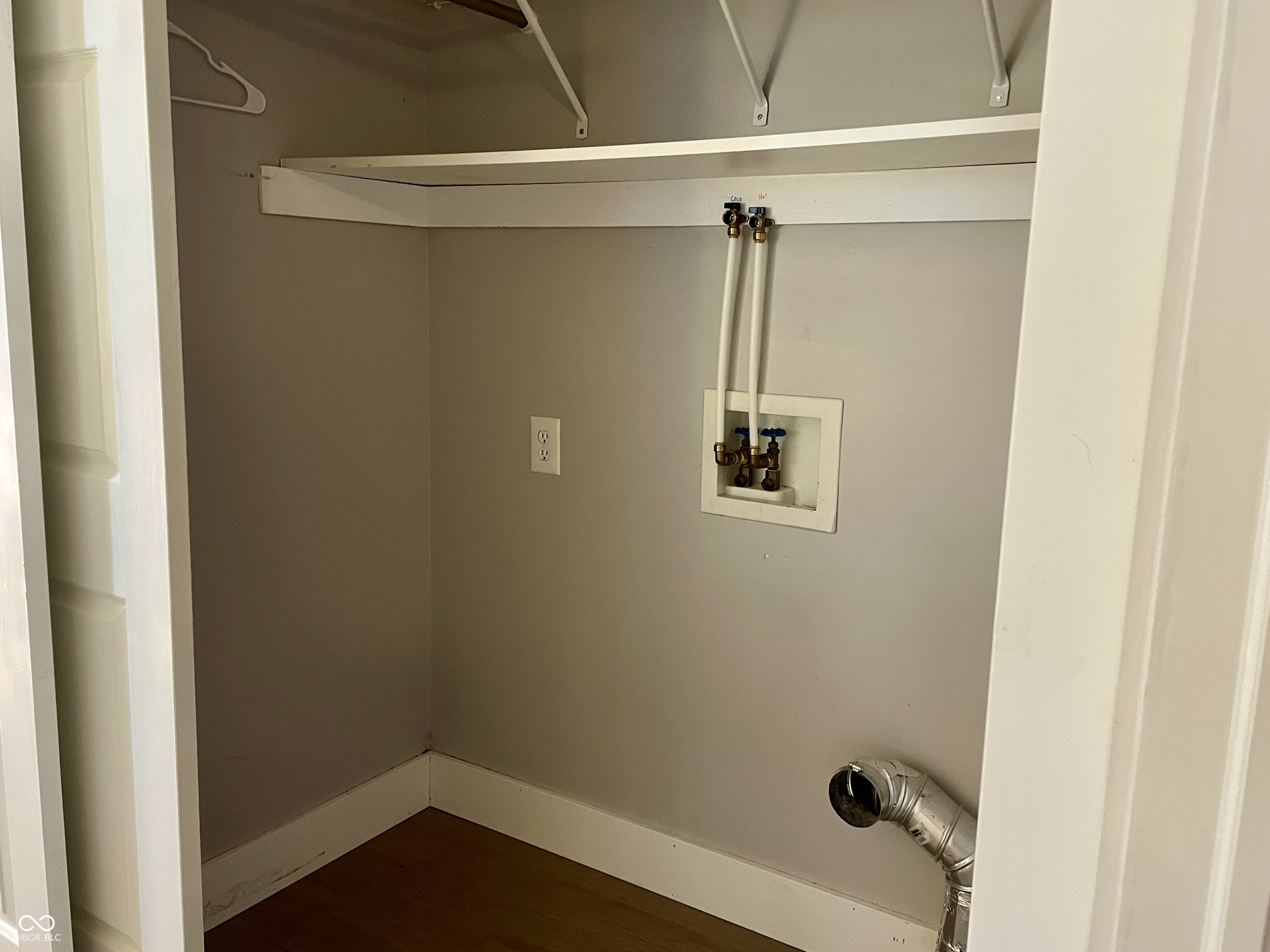 2999 Prairie Stream Way Columbus, IN 47203 - Photo 24 of 47 Gallery Image 24