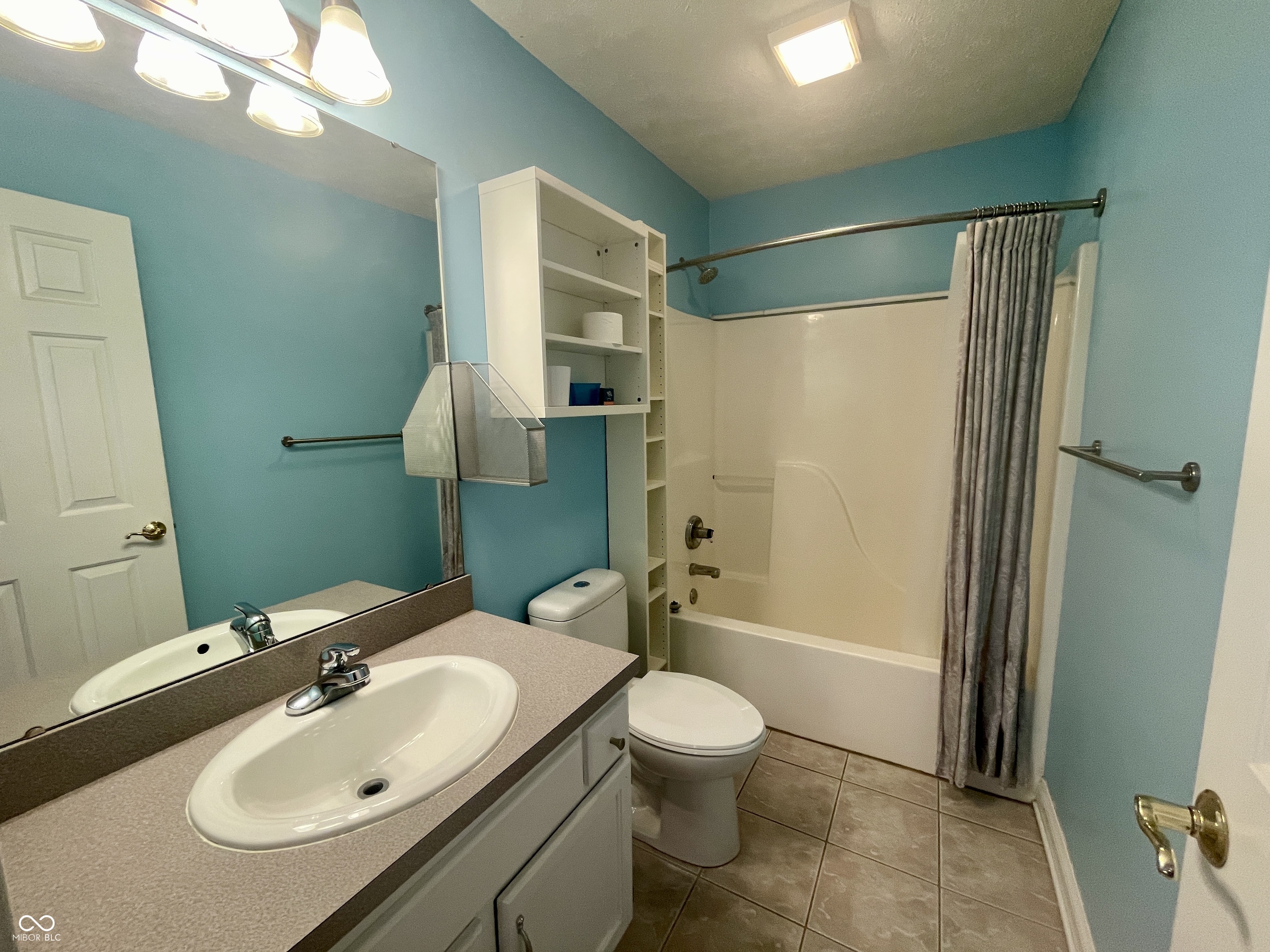 2999 Prairie Stream Way Columbus, IN 47203 - Photo 32 of 47 Gallery Image 32