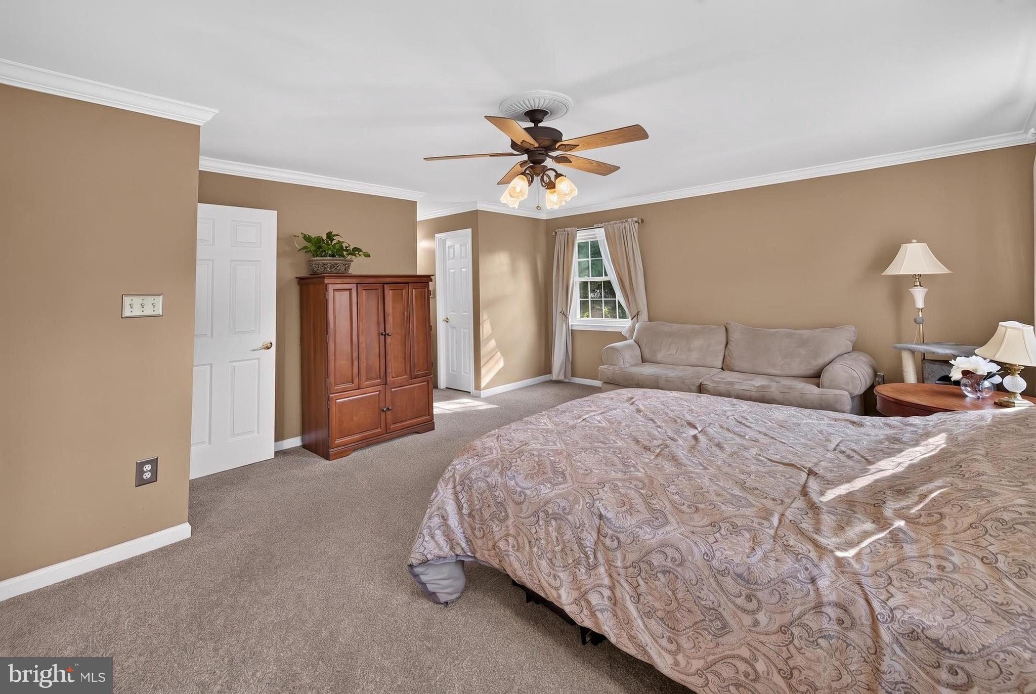 7901 Laural Valley Way Springfield, VA 22153 - Photo 22 of 53 Primary bedroom with extra square footage.