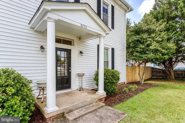 $1,995 | 8753 Signal Hill Road, Unit 4, Manassas, VA 20110