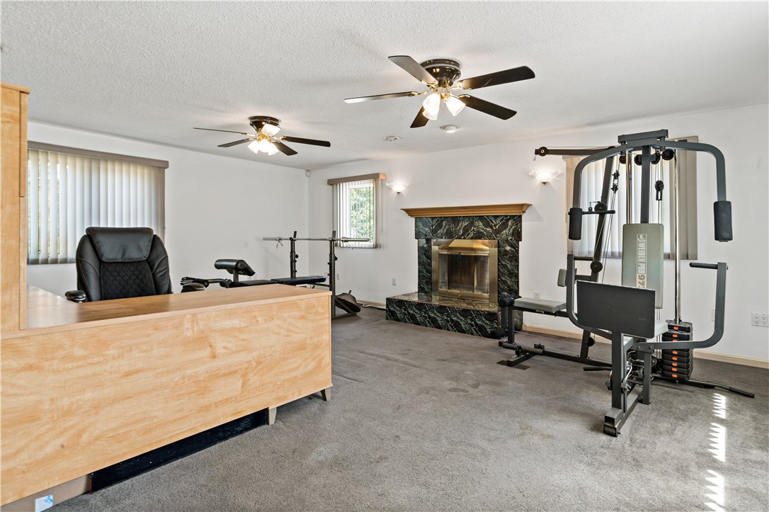 693 Crandall Road Tiverton, RI 02878 - Photo 13 of 38