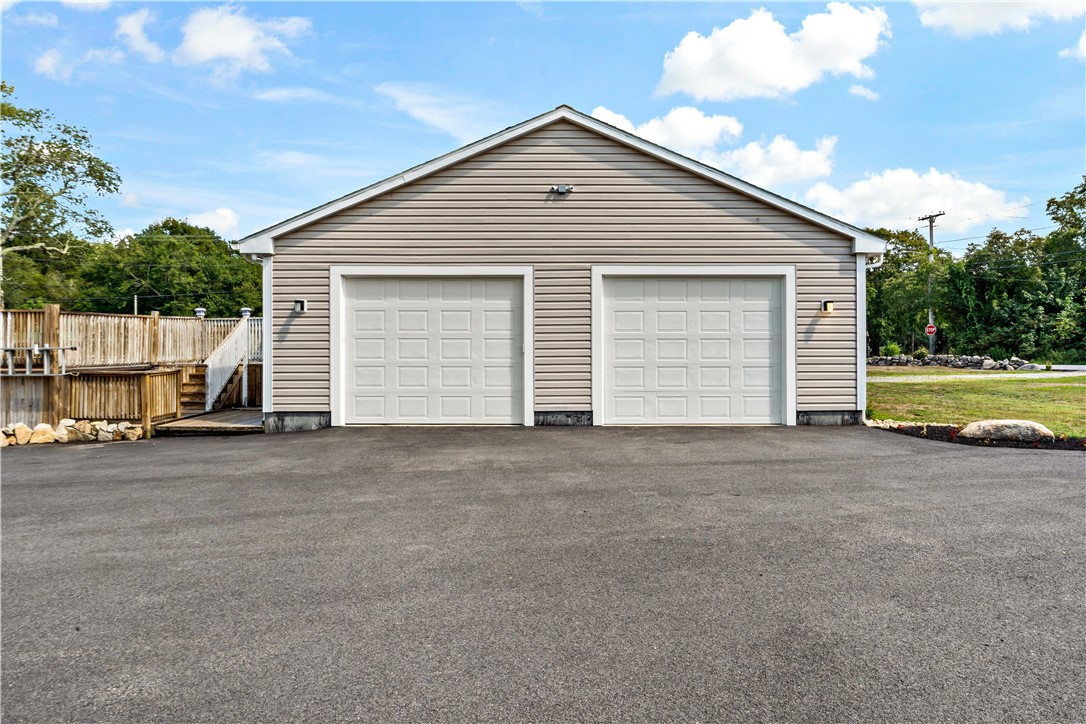 693 Crandall Road Tiverton, RI 02878 - Photo 31 of 38