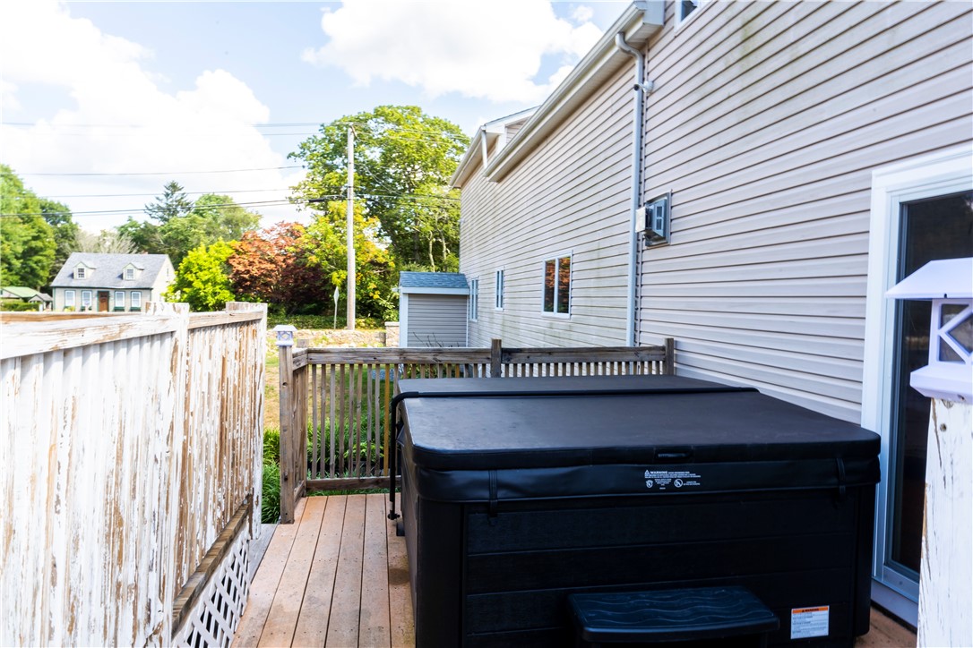 693 Crandall Road Tiverton, RI 02878 - Photo 33 of 38