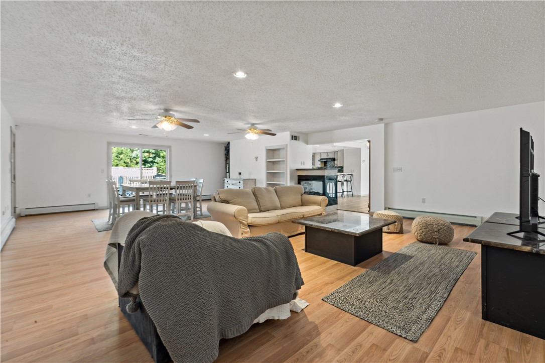 693 Crandall Road Tiverton, RI 02878 - Photo 10 of 38