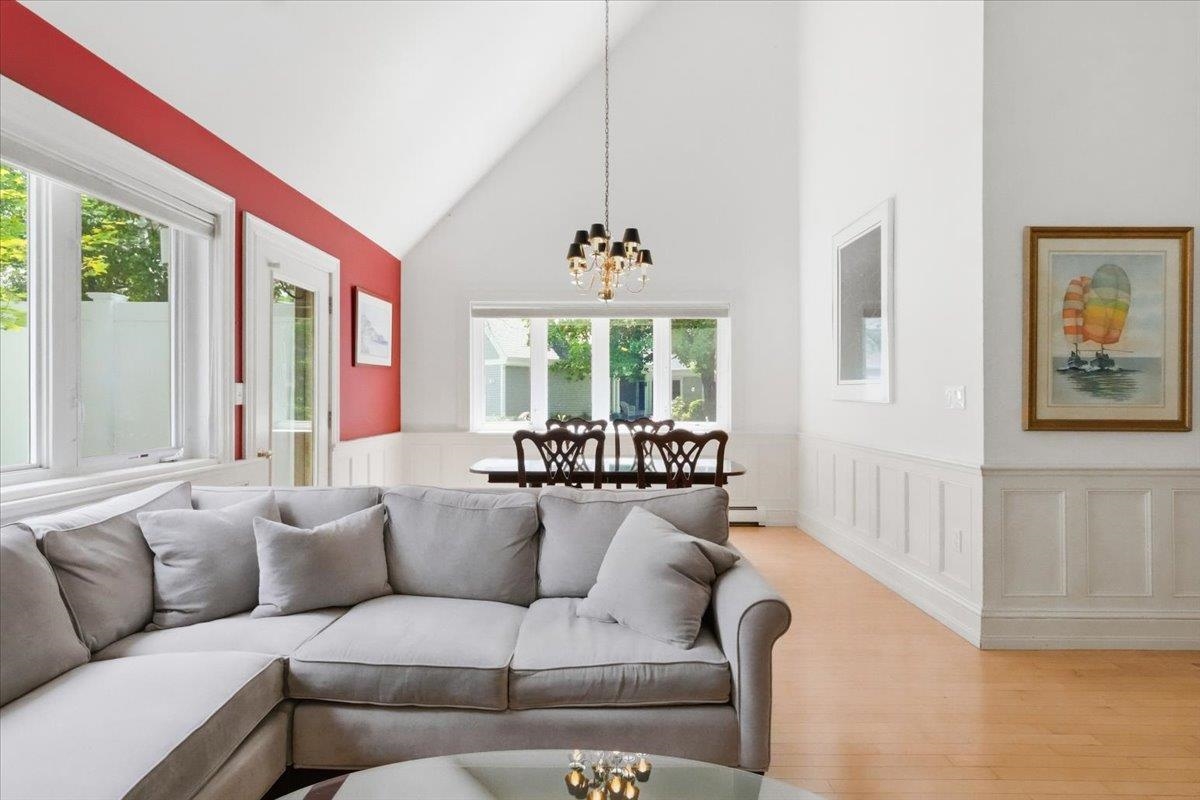153 Cumberland Road Burlington, VT 05408 - Photo 3 of 48