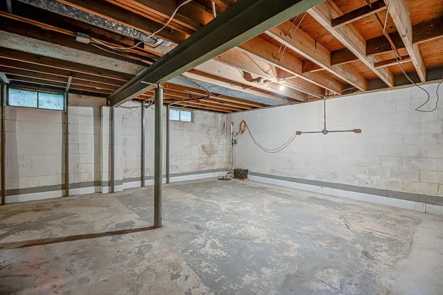 $289,900 | 10364 Highway 48, Aurora, IN 47001