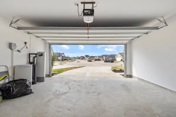 $2,250 | 4903 Pne Hvn Lane, Fresno, TX 77545