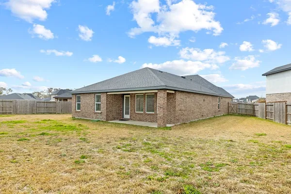 $2,250 | 4903 Pne Hvn Lane, Fresno, TX 77545