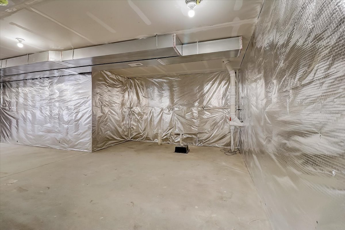 715 Station Boulevard Elburn, IL 60119 - Photo 30 of 33 a view of an empty room