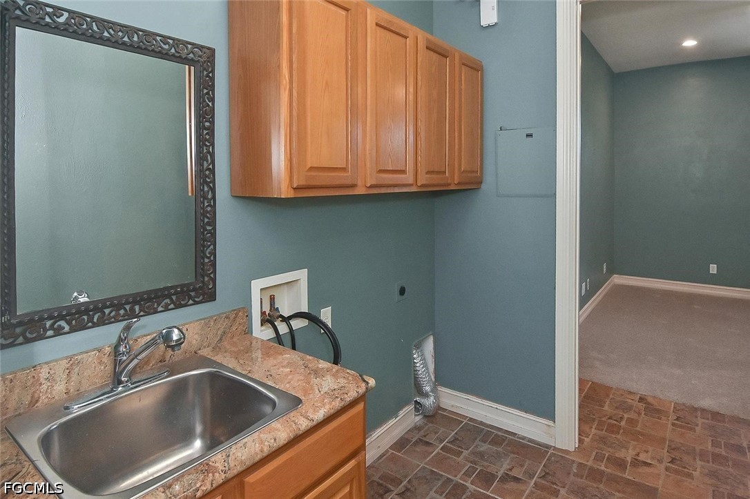 2808 Southwest 33rd Terrace Cape Coral, FL 33914 - Photo 33 of 44