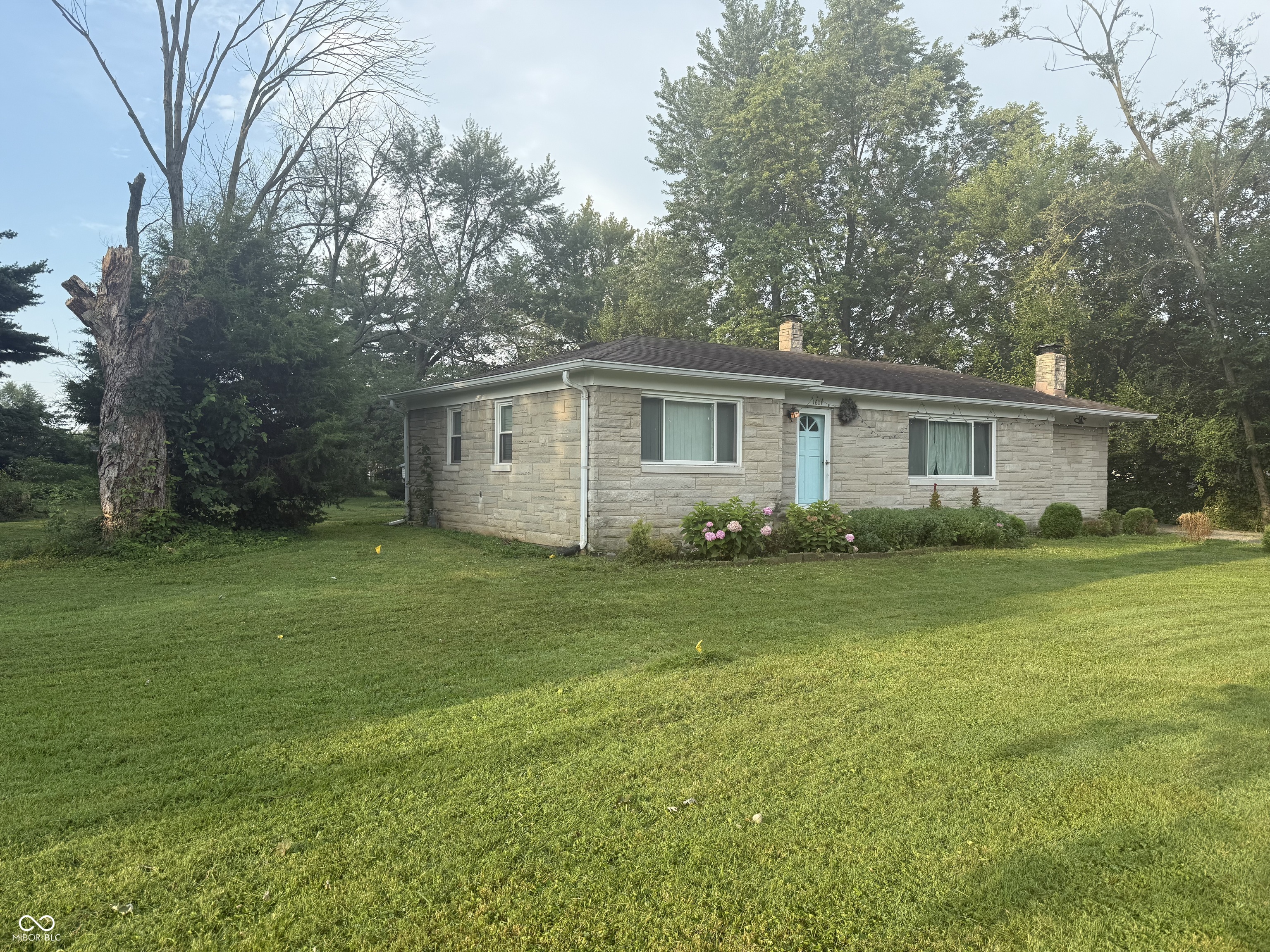 1607 East Stop 12 Road Indianapolis, IN 46227 - Photo 3 of 19