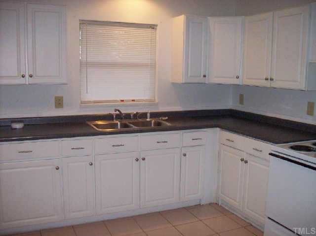 412 Solar Drive Raleigh, NC 27610 - Photo 5 of 8 Kitchen