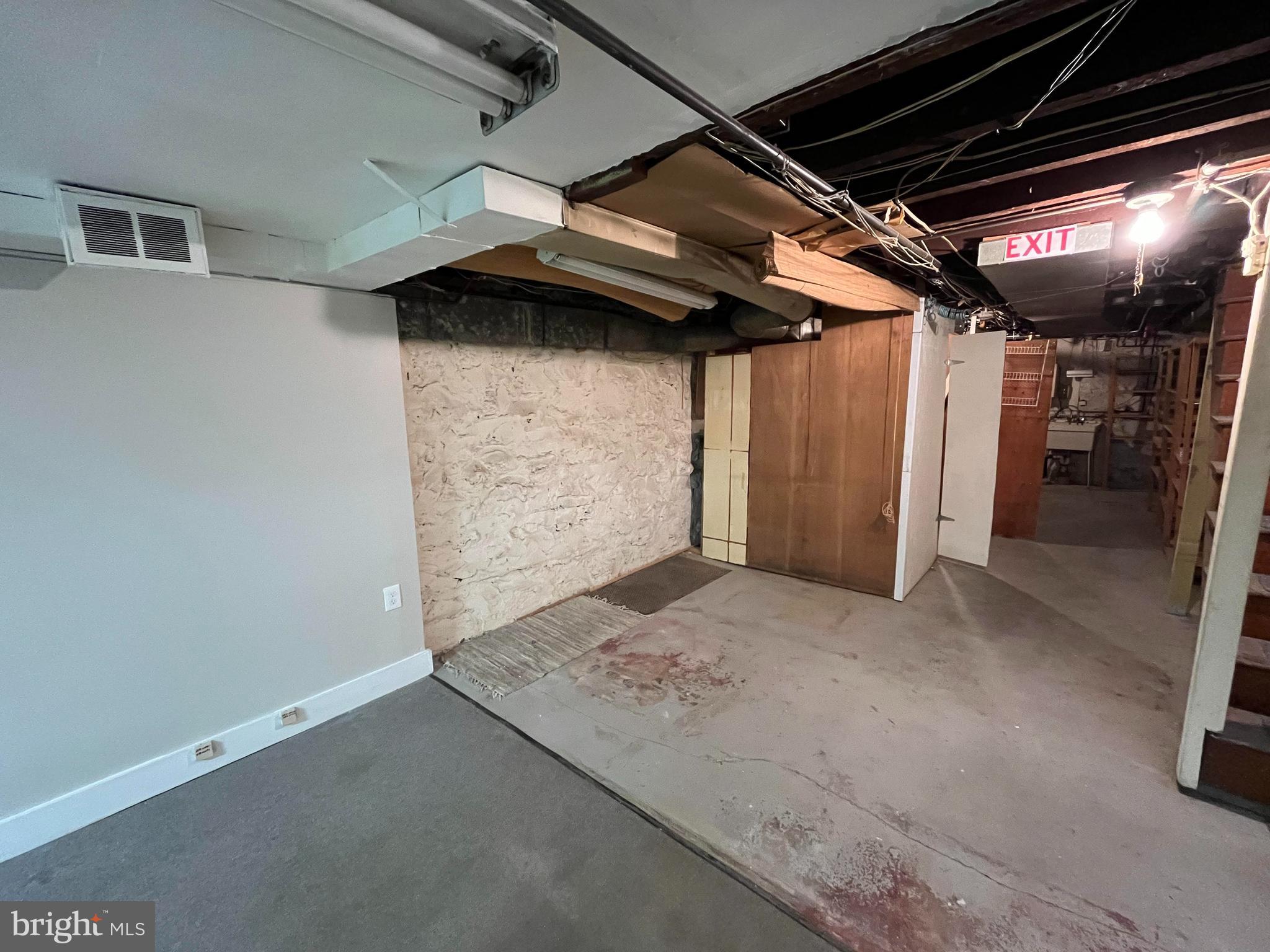 4002 Falls Road Baltimore, MD 21211 - Photo 27 of 51 Gallery Image 27