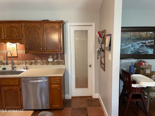$279,900 | 1915 Gayfer Drive, Horn Lake, MS 38637