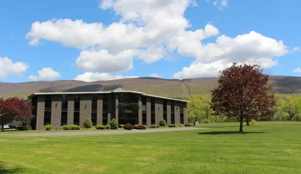 $1 | 201 Howland Avenue, Adams, MA 01220