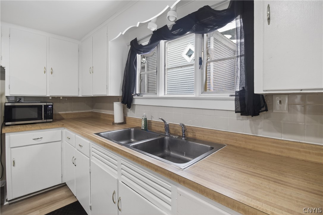 1213 Walnut Street Utica, NY 13502 - Photo 13 of 34