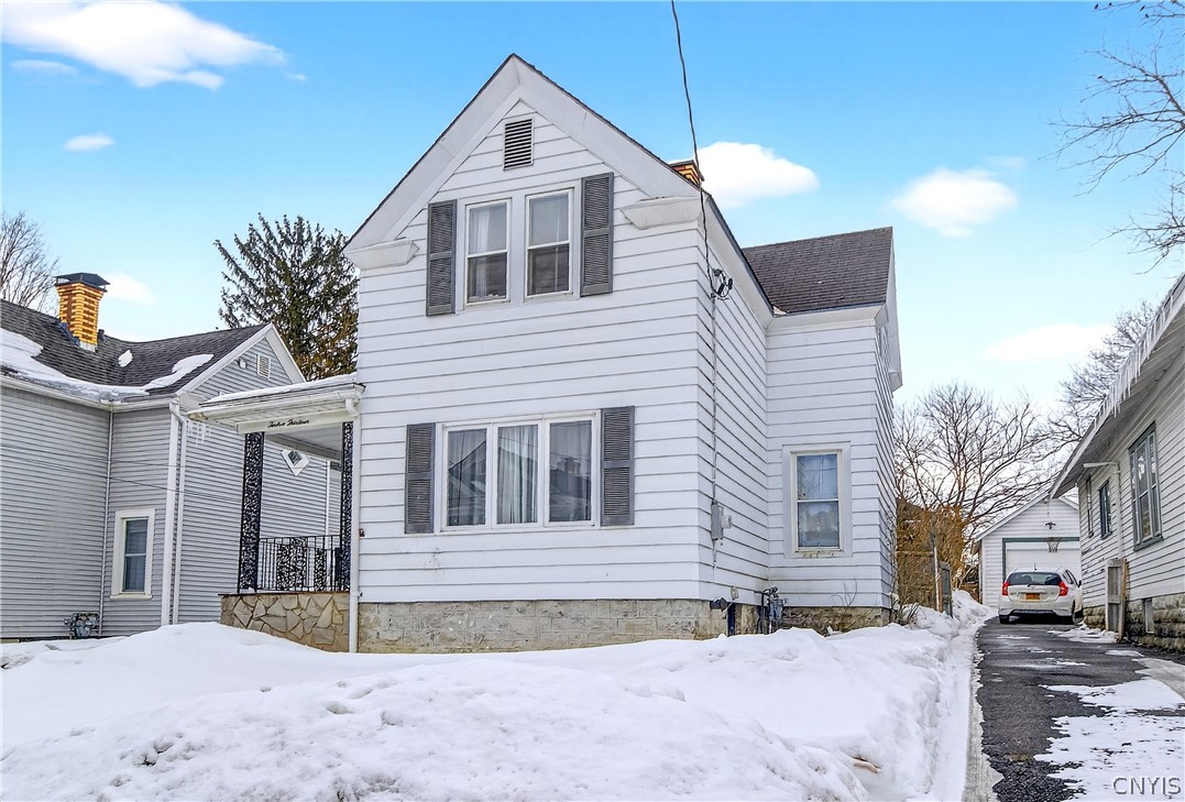 1213 Walnut Street Utica, NY 13502 - Photo 2 of 34